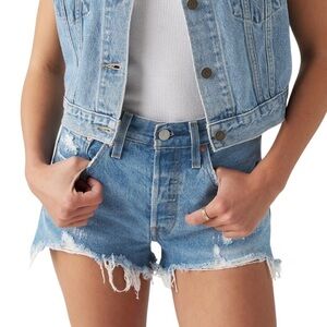 Levi’s 501 HIGH RISE Vague Finish Med Wash Denim Jean Cut Off Ripped Shorts Sz28